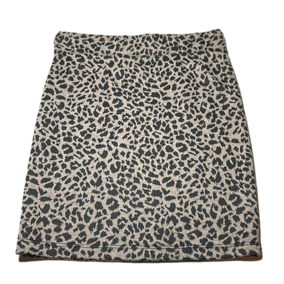 Nollie Dresses & Skirts - NOLLIE Tan & Black Animal Print Body Con Skirt Size S
